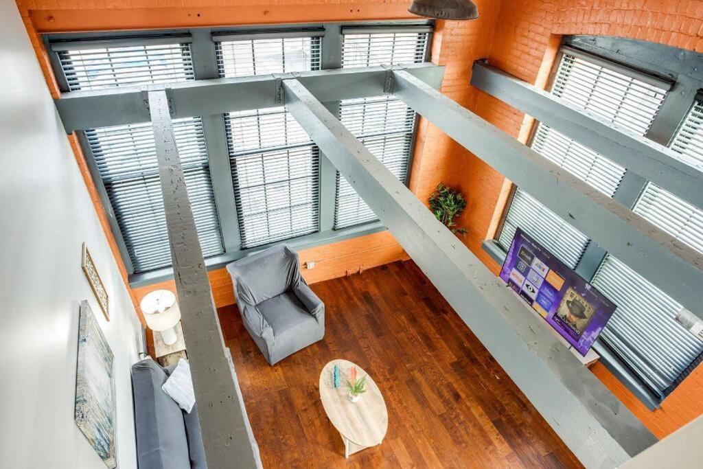 Centric Modern Loft W/ King Beds & Smart Gametable Villa Рочестър Екстериор снимка